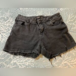 Ci Sono stretchy black junior size 11/30 cut off jean shorts